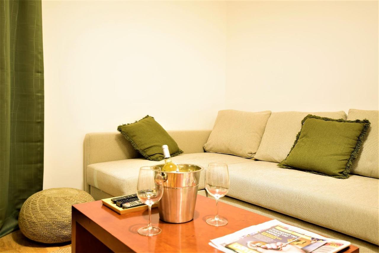 Marina De Albufeira T1 Ate 2 Pax Ou T2 Ate 6 Pax Com Piscina E Vista Marina Apartment Ngoại thất bức ảnh